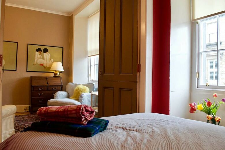 Old Town Gem - Apartment With Great City Views