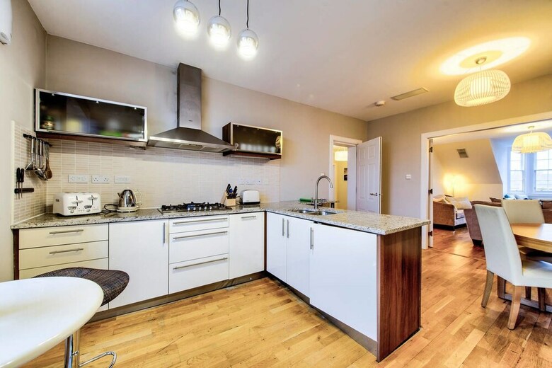Apartamentos Charlotte Square City Centre Penthouse
