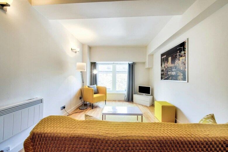 Stylish Central Apartment Near Royal Mile