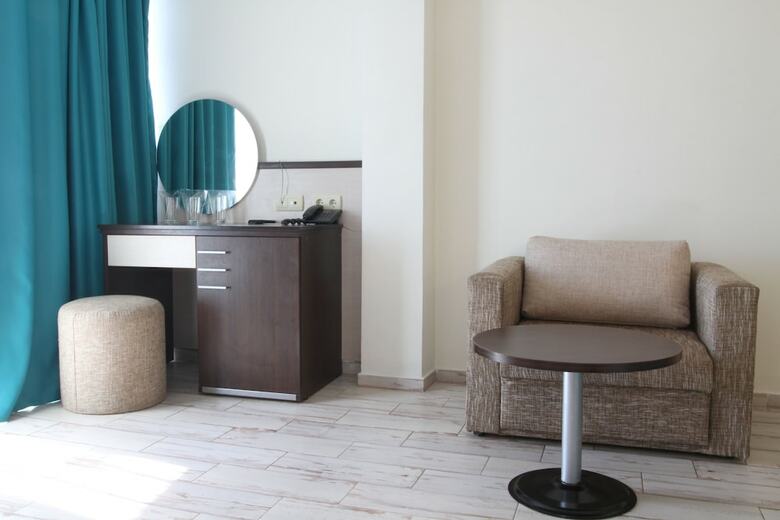 Smartline Meridian Hotel