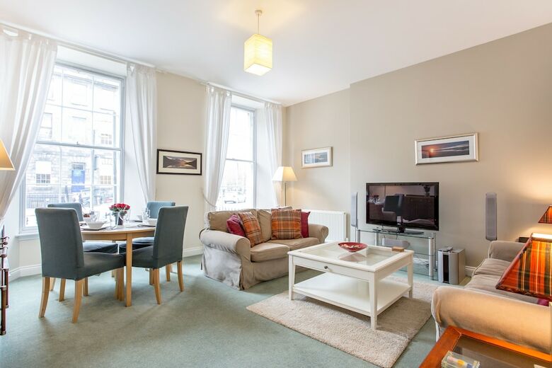 Scse Modern Apartment