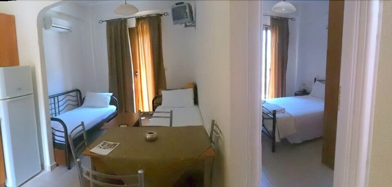 Domaine Papakonstantis Apartments To Let