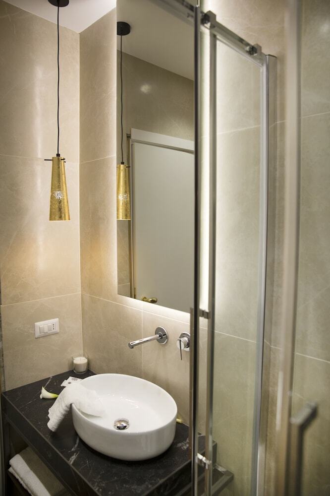 Bed & Breakfast Unicum Roma Suites