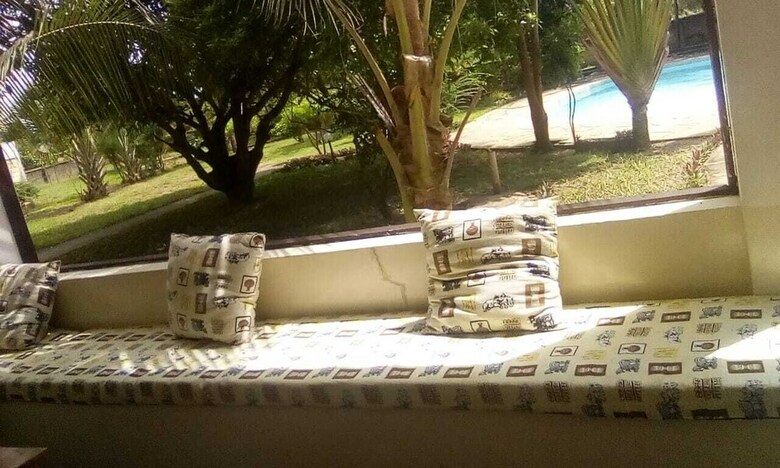 Apple Mango Apartments