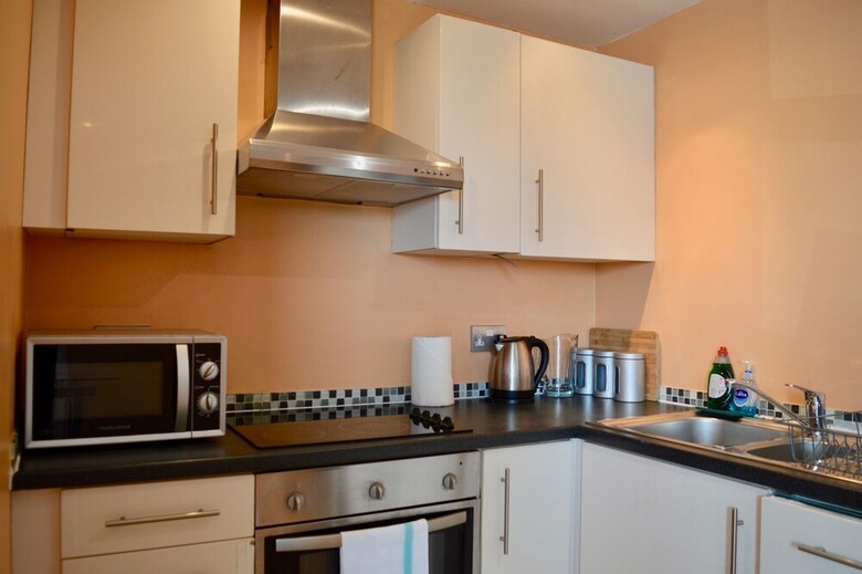 Comfortable 3 Bedroom Apartment In Manchester
