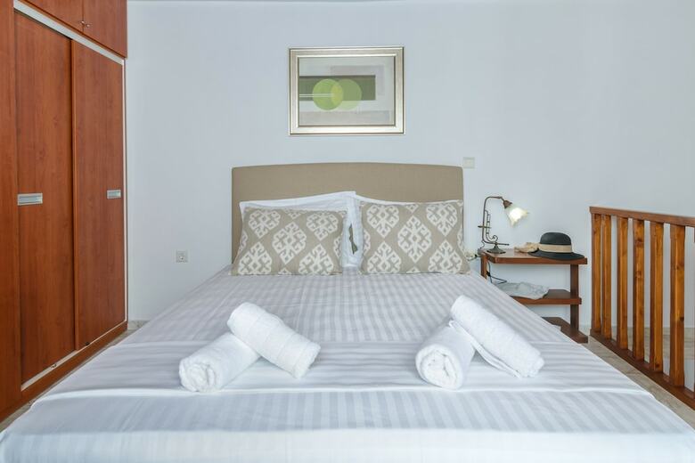 Lovely Maisonette In Beautiful Milos