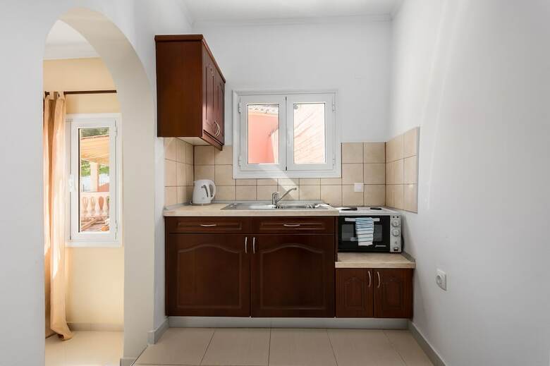 Fouxia Apartments And Studios