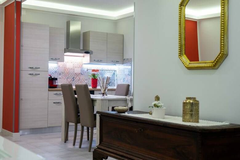 Rocca Di Cerere Apartments