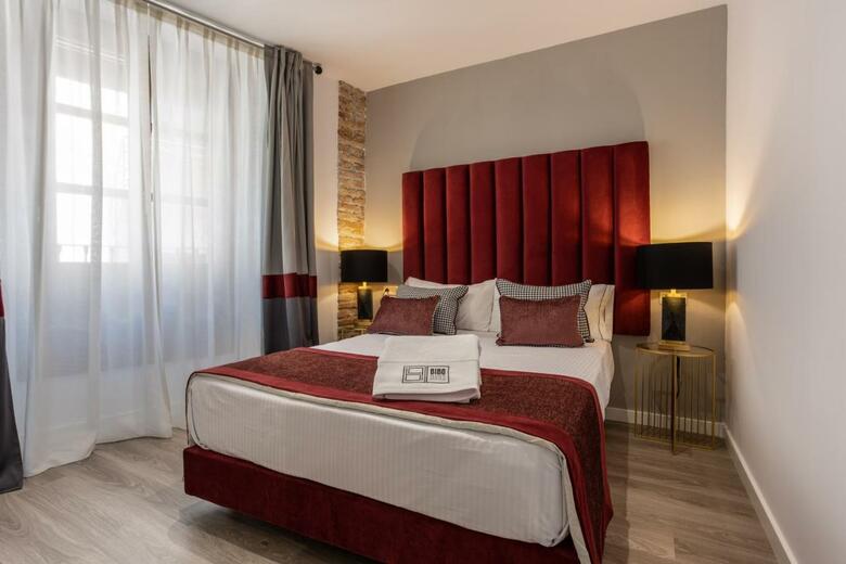 Apartamentos Bibo Suites Plaza Nueva