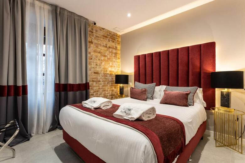 Apartamentos Bibo Suites Plaza Nueva