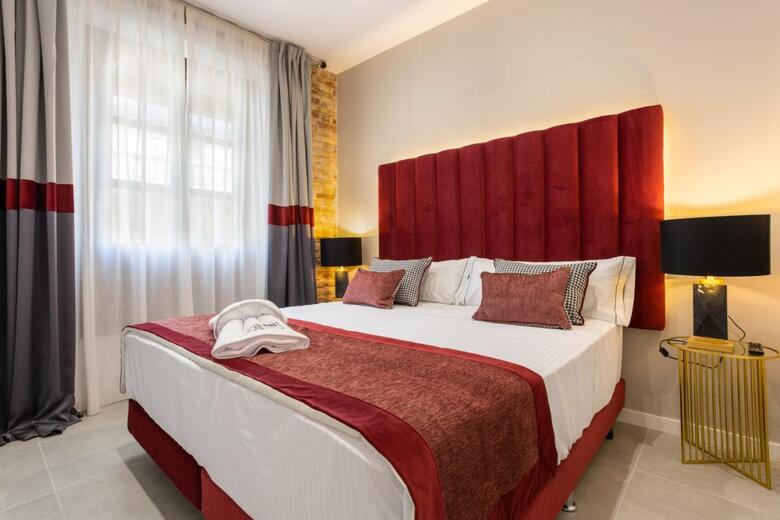 Apartamentos Bibo Suites Plaza Nueva