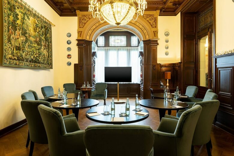 Hotel Schloss Lieser, Autograph Collection