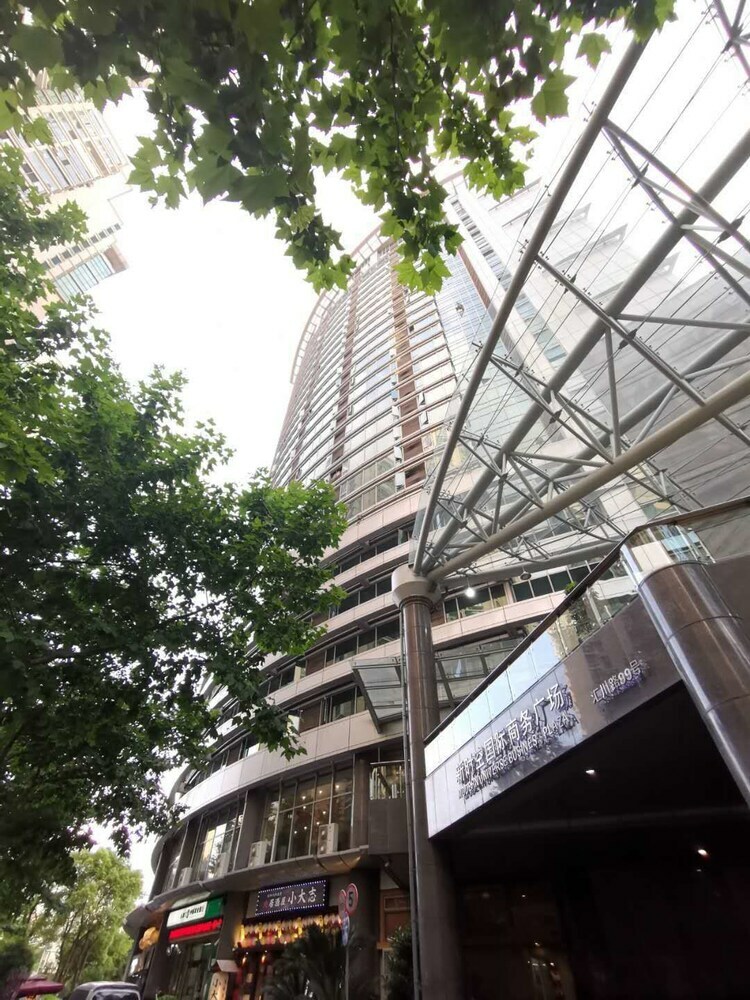 Aparthotel Bs Service Apartment Hotel