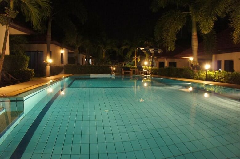 Hotel Smile House And Pool