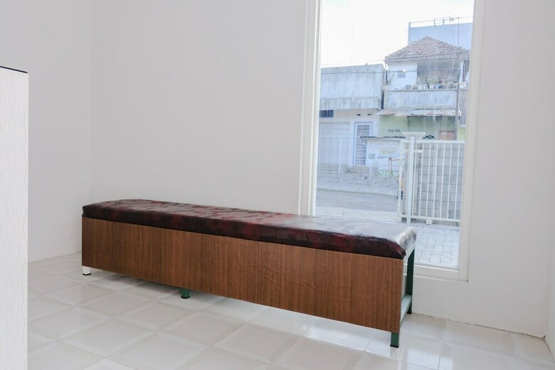 Hotel Oyo 973 Simpang Alun-alun Residence