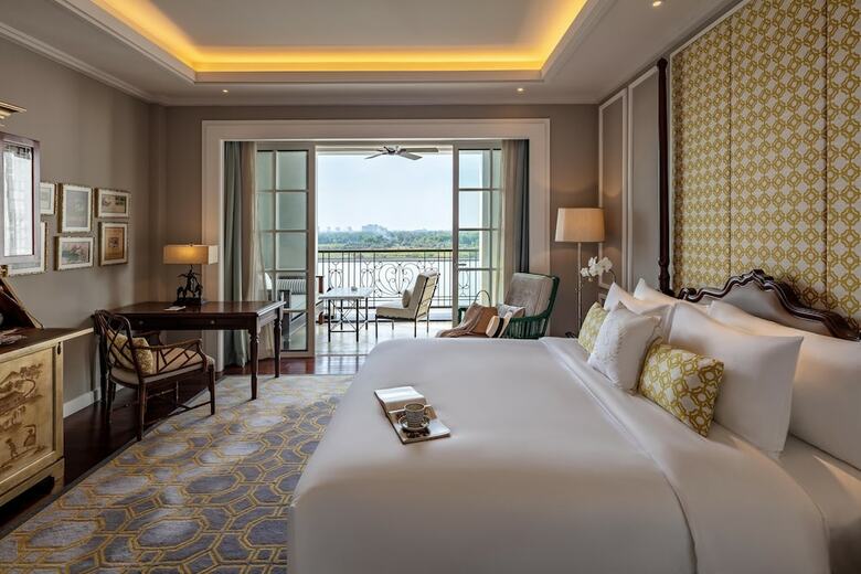 Mia Saigon Luxury Boutique Hotel