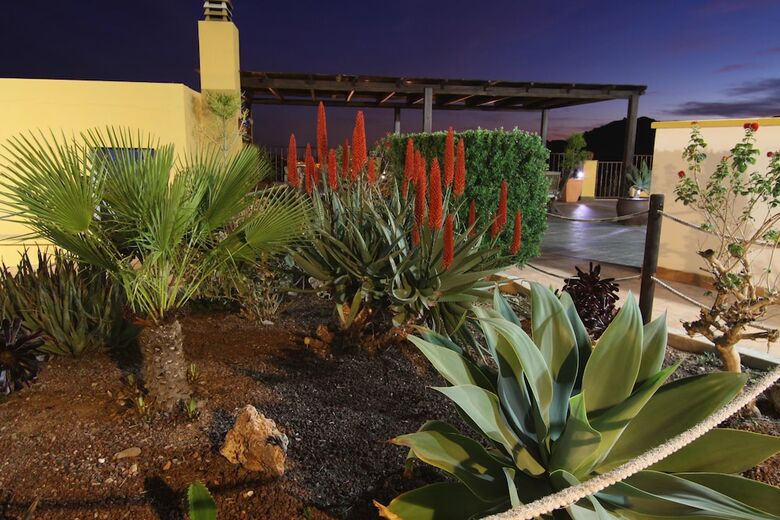 Hostal Los Palmitos Hospeder�a Rural