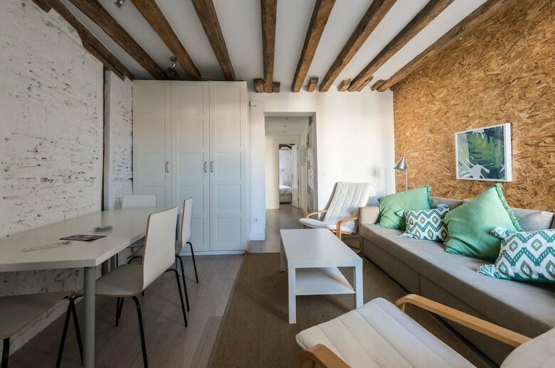 Apartamentos La Casa Sol�rium de Almad�n