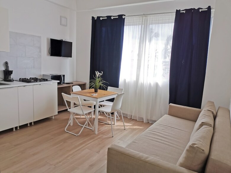 Hotel Coral Suites Beach Club & Spa