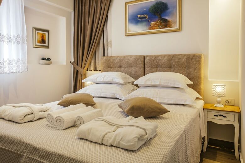 Bed & Breakfast Heritage Hotel Dea Hvar