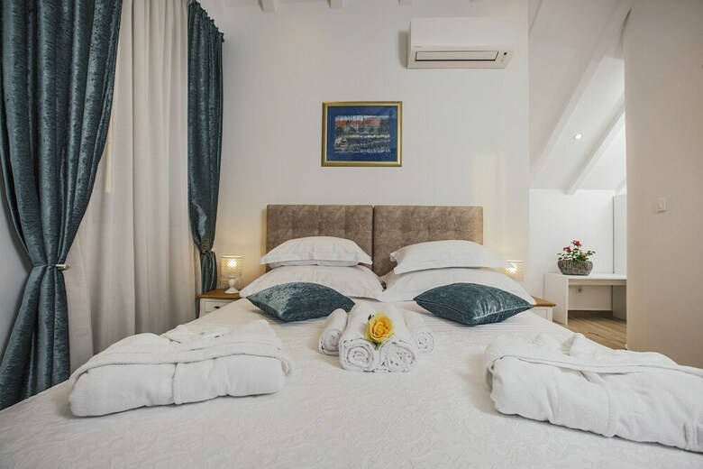 Bed & Breakfast Heritage Hotel Dea Hvar
