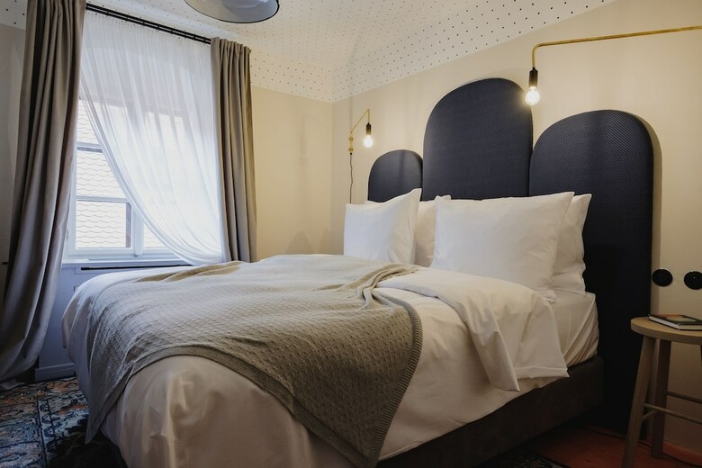 Bed & Breakfast Monastery Garden Bistro & Rooms