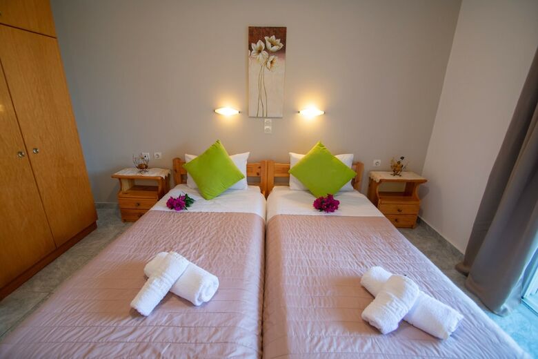 Apartamentos Neraida Village