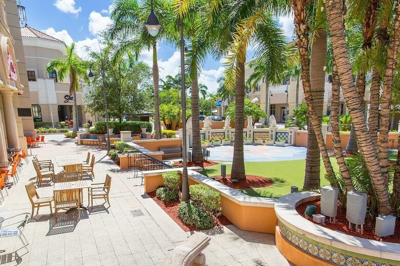 Beautiful Cozy 1br Apartment Walk From The Ocean!