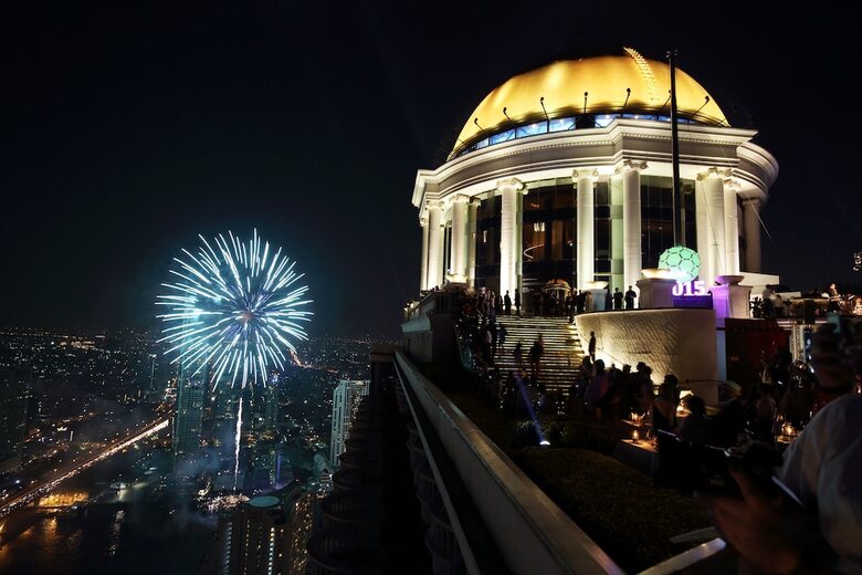 Hotel Tower Club At Lebua (The World?s First Vertical Destination)