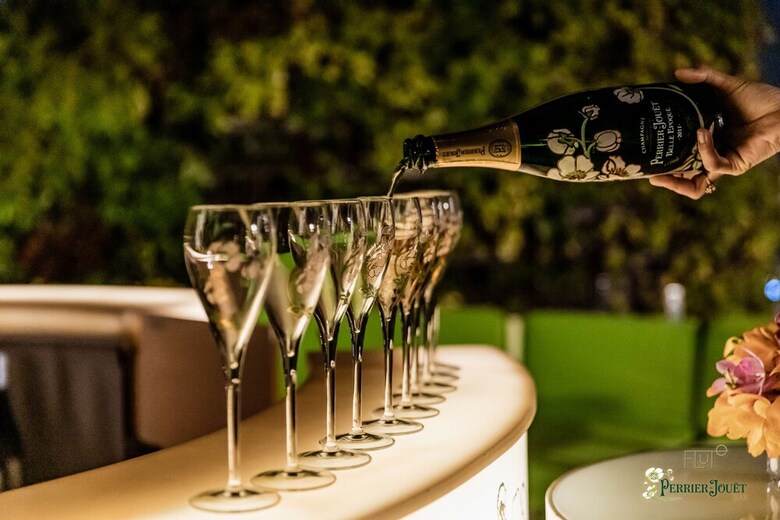 Hotel Tower Club At Lebua (The World?s First Vertical Destination)