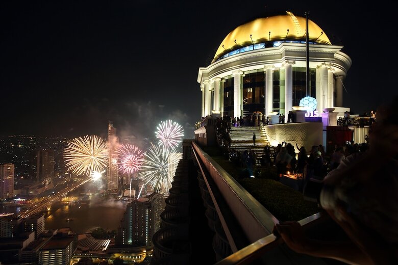 Hotel Tower Club At Lebua (The World?s First Vertical Destination)