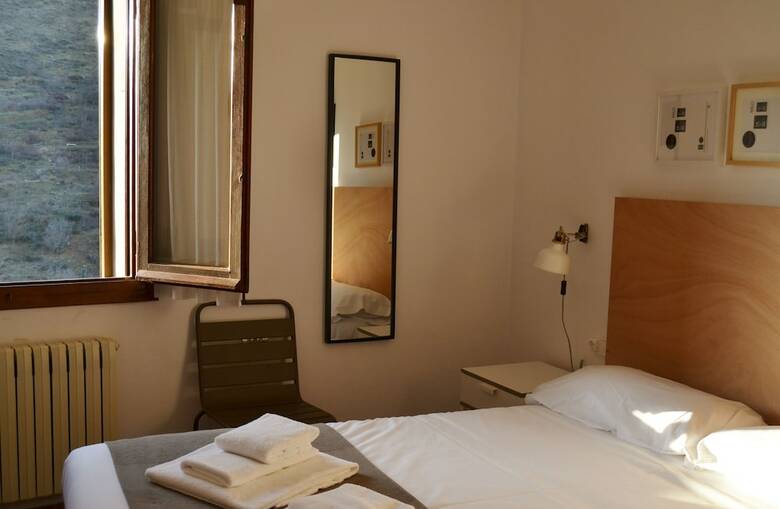 Pension Tres Puentes Anguiano