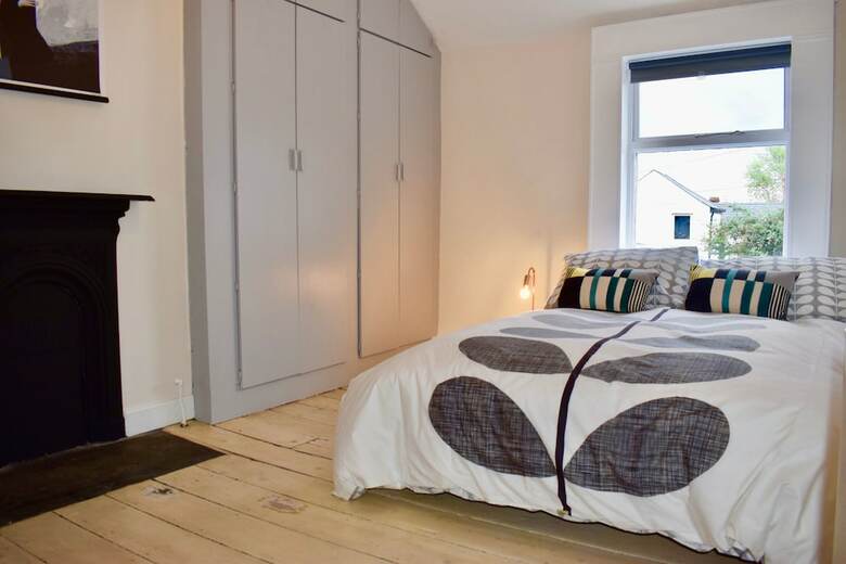 Apartamentos Renovated 3 Bedroom Home