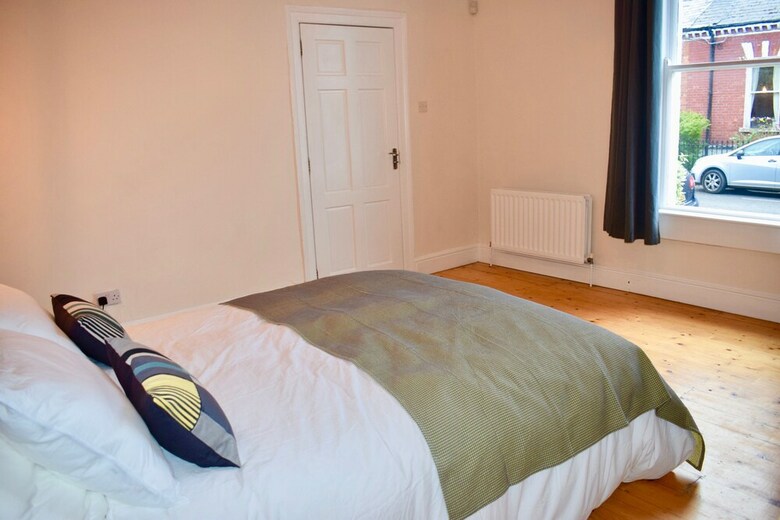 Apartamentos Renovated 3 Bedroom Home
