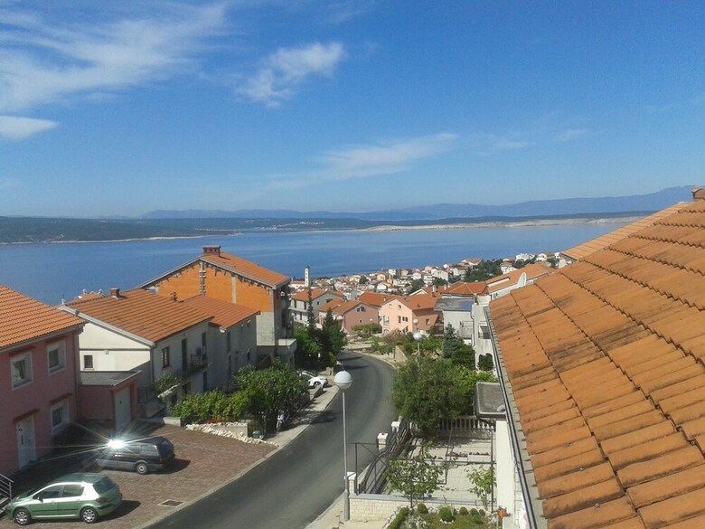 Apartments Bareti?