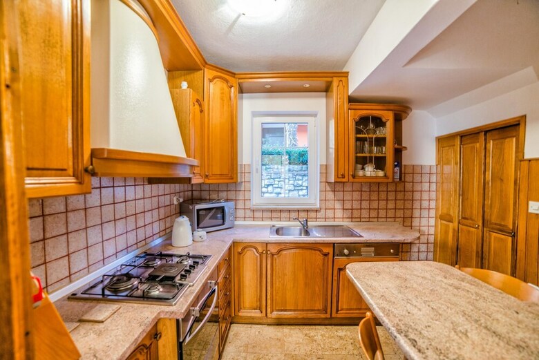 Apartamentos Holiday House Nada