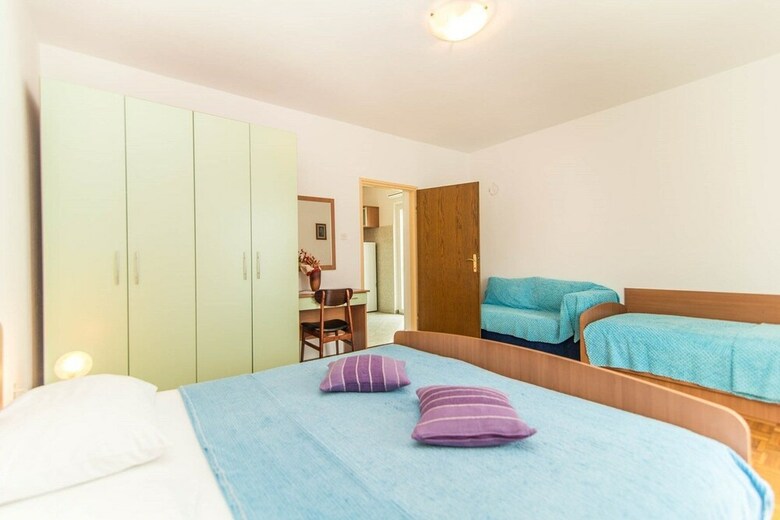 Apartments Valenti? 1304 Pag
