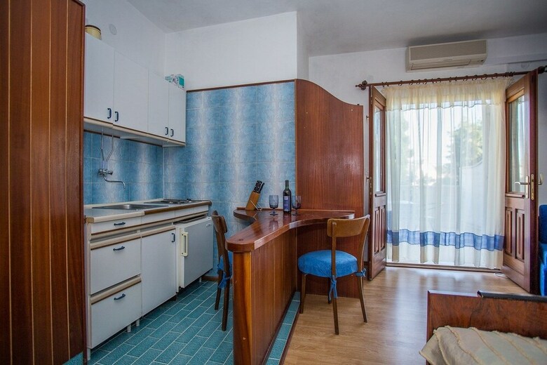 Apartments And Rooms Anita