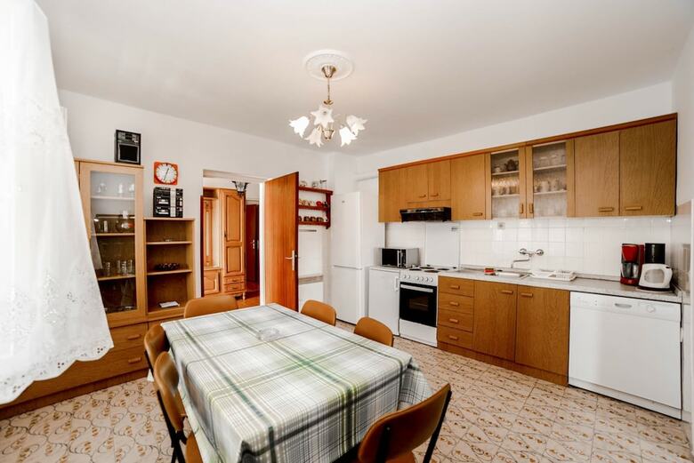 Apartments Jasko / Three Bedroom Jasko 1