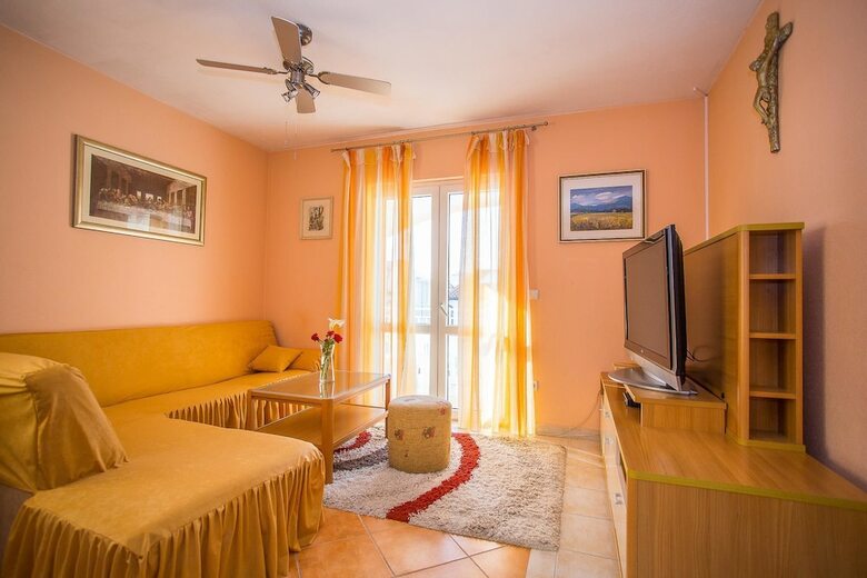 Apartment Zoki I Goga / Two Bedroom