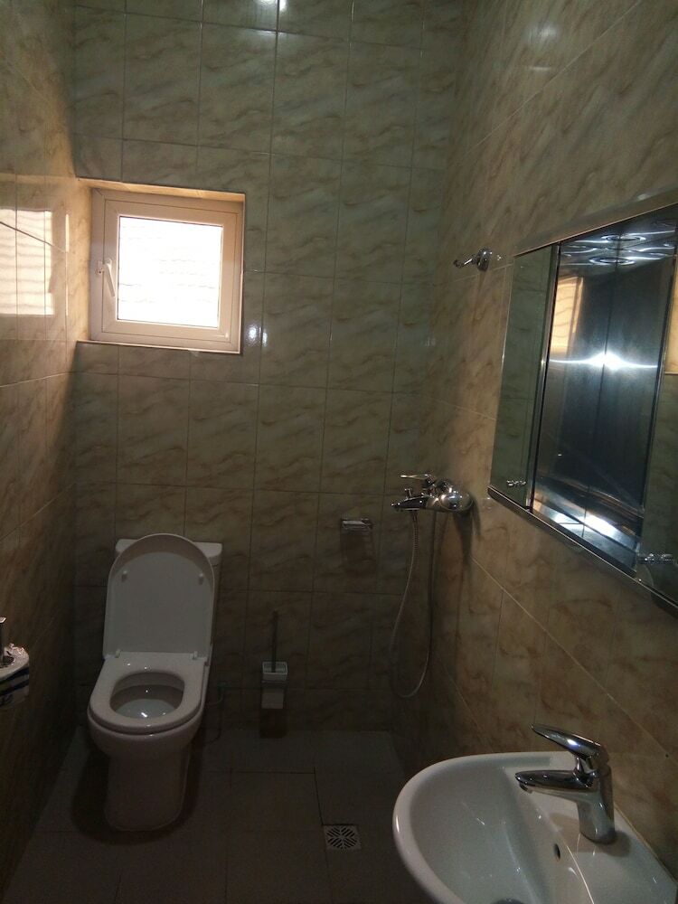 Hotel Suncourt Feel At Home Suites