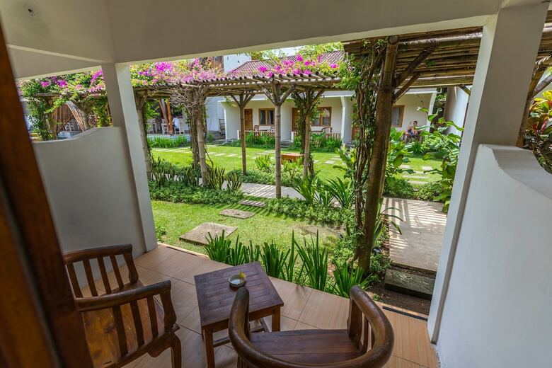 Bed & Breakfast Kuta Baru Hotel