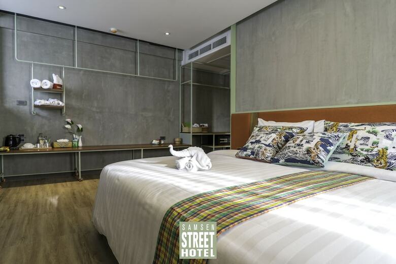 Samsen Street Hotel