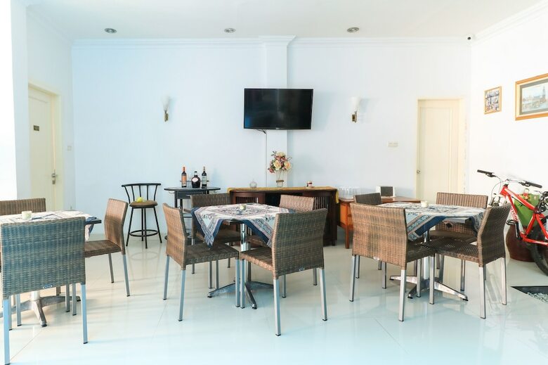 Hotel Ge Jacmart Homestay