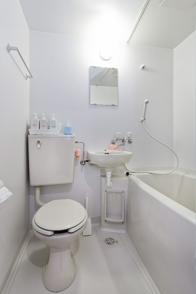 Apartamentos Young Minbak Osaka Guest House