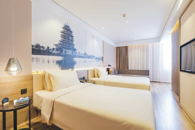 Atour Hotel Time Square Lianyungang