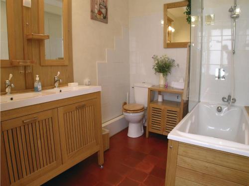 Holiday Home Beurlay Rue Rene Caille