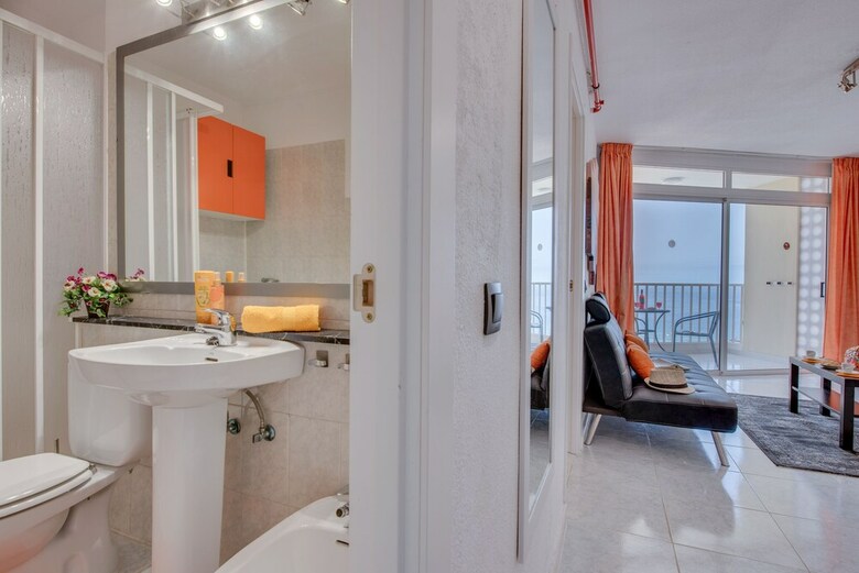 M12b. Very Central Apartment In Las Am�ricas