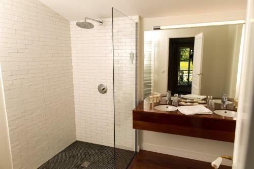 Hostal Les Cinq Sens Du Ch�teau Mayne Lalande