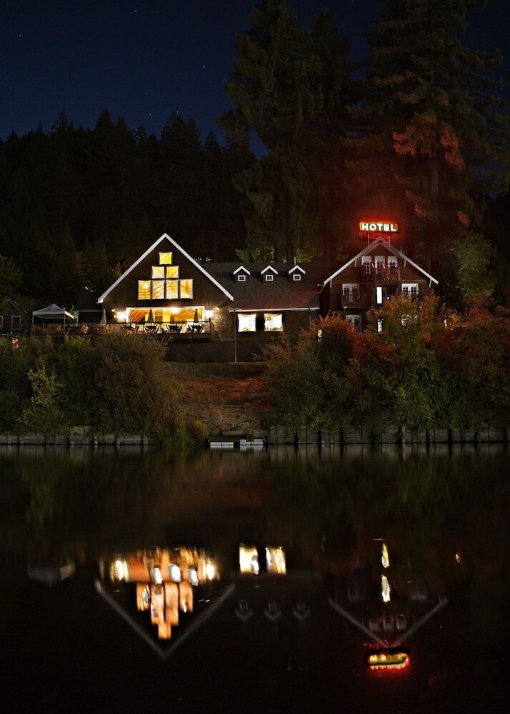 Bed & Breakfast Highland Dell Lodge